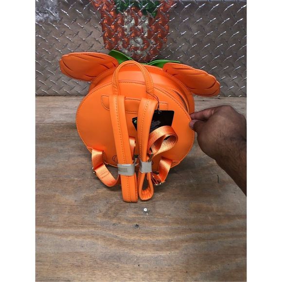 Loungefly NWT Disney Glow Face Minnie Pumpkin HALLOWEEN Backpack Purse - Picture 5 of 14